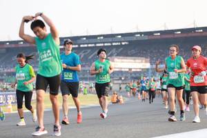 BIB: 1814, 818, 70738, 50206, 1103, 52558, 2011
                            <button type="button" onclick="openModal(10570852)" class="btn btn-primary btn-sm float-right btn-popup" data-toggle="modal" data-target=".modal-high-quality">
                        <i class="fas fa-shopping-cart"></i> Add to Cart
                    </button>
                                            <button type="button" onclick="isThisMe(10570852, true)" class="btn btn-success btn-sm float-right btn-popup btn-isme hidden" data-toggle="tooltip" data-placement="bottom" title="นี่คือรูปของคุณใช่ไหม คลิกที่นี่เพื่อเอาเข้าอัลบั้ม">
                        <i class="fas fa-plus"></i> Add to album
                    </button>
                    <button type="button" onclick="isThisMe(10570852, false)" class="btn btn-warning btn-sm float-right btn-popup btn-isnotme hidden">
                        <i class="fas fa-ban"></i> Remove from album
                    </button>