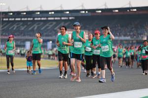 BIB: 52718, 51919, 52726, 2634
                            <button type="button" onclick="openModal(10570182)" class="btn btn-primary btn-sm float-right btn-popup" data-toggle="modal" data-target=".modal-high-quality">
                        <i class="fas fa-shopping-cart"></i> Add to Cart
                    </button>
                                            <button type="button" onclick="isThisMe(10570182, true)" class="btn btn-success btn-sm float-right btn-popup btn-isme hidden" data-toggle="tooltip" data-placement="bottom" title="นี่คือรูปของคุณใช่ไหม คลิกที่นี่เพื่อเอาเข้าอัลบั้ม">
                        <i class="fas fa-plus"></i> Add to album
                    </button>
                    <button type="button" onclick="isThisMe(10570182, false)" class="btn btn-warning btn-sm float-right btn-popup btn-isnotme hidden">
                        <i class="fas fa-ban"></i> Remove from album
                    </button>