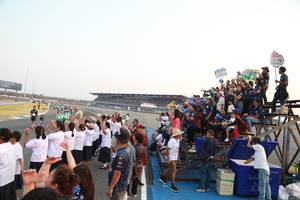 BIB: 
                            <button type="button" onclick="openModal(10570253)" class="btn btn-primary btn-sm float-right btn-popup" data-toggle="modal" data-target=".modal-high-quality">
                        <i class="fas fa-shopping-cart"></i> Add to Cart
                    </button>
                                            <button type="button" onclick="isThisMe(10570253, true)" class="btn btn-success btn-sm float-right btn-popup btn-isme hidden" data-toggle="tooltip" data-placement="bottom" title="นี่คือรูปของคุณใช่ไหม คลิกที่นี่เพื่อเอาเข้าอัลบั้ม">
                        <i class="fas fa-plus"></i> Add to album
                    </button>
                    <button type="button" onclick="isThisMe(10570253, false)" class="btn btn-warning btn-sm float-right btn-popup btn-isnotme hidden">
                        <i class="fas fa-ban"></i> Remove from album
                    </button>