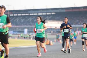 BIB: 50525, 525, 52320
                            <button type="button" onclick="openModal(10570713)" class="btn btn-primary btn-sm float-right btn-popup" data-toggle="modal" data-target=".modal-high-quality">
                        <i class="fas fa-shopping-cart"></i> Add to Cart
                    </button>
                                            <button type="button" onclick="isThisMe(10570713, true)" class="btn btn-success btn-sm float-right btn-popup btn-isme hidden" data-toggle="tooltip" data-placement="bottom" title="นี่คือรูปของคุณใช่ไหม คลิกที่นี่เพื่อเอาเข้าอัลบั้ม">
                        <i class="fas fa-plus"></i> Add to album
                    </button>
                    <button type="button" onclick="isThisMe(10570713, false)" class="btn btn-warning btn-sm float-right btn-popup btn-isnotme hidden">
                        <i class="fas fa-ban"></i> Remove from album
                    </button>