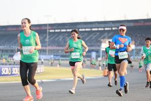 BIB: 525, 52906, 50605
                            <button type="button" onclick="openModal(10570701)" class="btn btn-primary btn-sm float-right btn-popup" data-toggle="modal" data-target=".modal-high-quality">
                        <i class="fas fa-shopping-cart"></i> Add to Cart
                    </button>
                                            <button type="button" onclick="isThisMe(10570701, true)" class="btn btn-success btn-sm float-right btn-popup btn-isme hidden" data-toggle="tooltip" data-placement="bottom" title="นี่คือรูปของคุณใช่ไหม คลิกที่นี่เพื่อเอาเข้าอัลบั้ม">
                        <i class="fas fa-plus"></i> Add to album
                    </button>
                    <button type="button" onclick="isThisMe(10570701, false)" class="btn btn-warning btn-sm float-right btn-popup btn-isnotme hidden">
                        <i class="fas fa-ban"></i> Remove from album
                    </button>