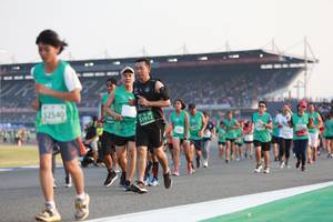 BIB: 2540, 51912
                            <button type="button" onclick="openModal(10571032)" class="btn btn-primary btn-sm float-right btn-popup" data-toggle="modal" data-target=".modal-high-quality">
                        <i class="fas fa-shopping-cart"></i> Add to Cart
                    </button>
                                            <button type="button" onclick="isThisMe(10571032, true)" class="btn btn-success btn-sm float-right btn-popup btn-isme hidden" data-toggle="tooltip" data-placement="bottom" title="นี่คือรูปของคุณใช่ไหม คลิกที่นี่เพื่อเอาเข้าอัลบั้ม">
                        <i class="fas fa-plus"></i> Add to album
                    </button>
                    <button type="button" onclick="isThisMe(10571032, false)" class="btn btn-warning btn-sm float-right btn-popup btn-isnotme hidden">
                        <i class="fas fa-ban"></i> Remove from album
                    </button>