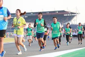 BIB: 5009, 51799, 50459
                            <button type="button" onclick="openModal(10570772)" class="btn btn-primary btn-sm float-right btn-popup" data-toggle="modal" data-target=".modal-high-quality">
                        <i class="fas fa-shopping-cart"></i> Add to Cart
                    </button>
                                            <button type="button" onclick="isThisMe(10570772, true)" class="btn btn-success btn-sm float-right btn-popup btn-isme hidden" data-toggle="tooltip" data-placement="bottom" title="นี่คือรูปของคุณใช่ไหม คลิกที่นี่เพื่อเอาเข้าอัลบั้ม">
                        <i class="fas fa-plus"></i> Add to album
                    </button>
                    <button type="button" onclick="isThisMe(10570772, false)" class="btn btn-warning btn-sm float-right btn-popup btn-isnotme hidden">
                        <i class="fas fa-ban"></i> Remove from album
                    </button>