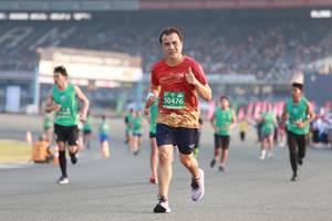 BIB: 50476
                            <button type="button" onclick="openModal(10557336)" class="btn btn-primary btn-sm float-right btn-popup" data-toggle="modal" data-target=".modal-high-quality">
                        <i class="fas fa-shopping-cart"></i> Add to Cart
                    </button>
                                            <button type="button" onclick="isThisMe(10557336, true)" class="btn btn-success btn-sm float-right btn-popup btn-isme hidden" data-toggle="tooltip" data-placement="bottom" title="นี่คือรูปของคุณใช่ไหม คลิกที่นี่เพื่อเอาเข้าอัลบั้ม">
                        <i class="fas fa-plus"></i> Add to album
                    </button>
                    <button type="button" onclick="isThisMe(10557336, false)" class="btn btn-warning btn-sm float-right btn-popup btn-isnotme hidden">
                        <i class="fas fa-ban"></i> Remove from album
                    </button>