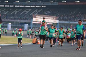 BIB: 50417, 50174, 7011, 51510
                            <button type="button" onclick="openModal(10570210)" class="btn btn-primary btn-sm float-right btn-popup" data-toggle="modal" data-target=".modal-high-quality">
                        <i class="fas fa-shopping-cart"></i> Add to Cart
                    </button>
                                            <button type="button" onclick="isThisMe(10570210, true)" class="btn btn-success btn-sm float-right btn-popup btn-isme hidden" data-toggle="tooltip" data-placement="bottom" title="นี่คือรูปของคุณใช่ไหม คลิกที่นี่เพื่อเอาเข้าอัลบั้ม">
                        <i class="fas fa-plus"></i> Add to album
                    </button>
                    <button type="button" onclick="isThisMe(10570210, false)" class="btn btn-warning btn-sm float-right btn-popup btn-isnotme hidden">
                        <i class="fas fa-ban"></i> Remove from album
                    </button>