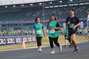 BIB: 1946, 53223, 53187
                            <button type="button" onclick="openModal(10569948)" class="btn btn-primary btn-sm float-right btn-popup" data-toggle="modal" data-target=".modal-high-quality">
                        <i class="fas fa-shopping-cart"></i> Add to Cart
                    </button>
                                            <button type="button" onclick="isThisMe(10569948, true)" class="btn btn-success btn-sm float-right btn-popup btn-isme hidden" data-toggle="tooltip" data-placement="bottom" title="นี่คือรูปของคุณใช่ไหม คลิกที่นี่เพื่อเอาเข้าอัลบั้ม">
                        <i class="fas fa-plus"></i> Add to album
                    </button>
                    <button type="button" onclick="isThisMe(10569948, false)" class="btn btn-warning btn-sm float-right btn-popup btn-isnotme hidden">
                        <i class="fas fa-ban"></i> Remove from album
                    </button>