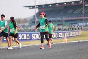 BIB: 4881, 069, 3290, 53179
                            <button type="button" onclick="openModal(10569970)" class="btn btn-primary btn-sm float-right btn-popup" data-toggle="modal" data-target=".modal-high-quality">
                        <i class="fas fa-shopping-cart"></i> Add to Cart
                    </button>
                                            <button type="button" onclick="isThisMe(10569970, true)" class="btn btn-success btn-sm float-right btn-popup btn-isme hidden" data-toggle="tooltip" data-placement="bottom" title="นี่คือรูปของคุณใช่ไหม คลิกที่นี่เพื่อเอาเข้าอัลบั้ม">
                        <i class="fas fa-plus"></i> Add to album
                    </button>
                    <button type="button" onclick="isThisMe(10569970, false)" class="btn btn-warning btn-sm float-right btn-popup btn-isnotme hidden">
                        <i class="fas fa-ban"></i> Remove from album
                    </button>