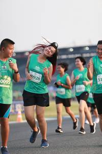 BIB: 0928, 0095, 52631
                            <button type="button" onclick="openModal(10571249)" class="btn btn-primary btn-sm float-right btn-popup" data-toggle="modal" data-target=".modal-high-quality">
                        <i class="fas fa-shopping-cart"></i> Add to Cart
                    </button>
                                            <button type="button" onclick="isThisMe(10571249, true)" class="btn btn-success btn-sm float-right btn-popup btn-isme hidden" data-toggle="tooltip" data-placement="bottom" title="นี่คือรูปของคุณใช่ไหม คลิกที่นี่เพื่อเอาเข้าอัลบั้ม">
                        <i class="fas fa-plus"></i> Add to album
                    </button>
                    <button type="button" onclick="isThisMe(10571249, false)" class="btn btn-warning btn-sm float-right btn-popup btn-isnotme hidden">
                        <i class="fas fa-ban"></i> Remove from album
                    </button>