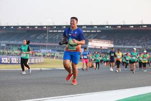 BIB: 70313
                            <button type="button" onclick="openModal(10571444)" class="btn btn-primary btn-sm float-right btn-popup" data-toggle="modal" data-target=".modal-high-quality">
                        <i class="fas fa-shopping-cart"></i> Add to Cart
                    </button>
                                            <button type="button" onclick="isThisMe(10571444, true)" class="btn btn-success btn-sm float-right btn-popup btn-isme hidden" data-toggle="tooltip" data-placement="bottom" title="นี่คือรูปของคุณใช่ไหม คลิกที่นี่เพื่อเอาเข้าอัลบั้ม">
                        <i class="fas fa-plus"></i> Add to album
                    </button>
                    <button type="button" onclick="isThisMe(10571444, false)" class="btn btn-warning btn-sm float-right btn-popup btn-isnotme hidden">
                        <i class="fas fa-ban"></i> Remove from album
                    </button>