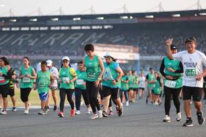 BIB: 52035, 1338, 1605
                            <button type="button" onclick="openModal(10569990)" class="btn btn-primary btn-sm float-right btn-popup" data-toggle="modal" data-target=".modal-high-quality">
                        <i class="fas fa-shopping-cart"></i> Add to Cart
                    </button>
                                            <button type="button" onclick="isThisMe(10569990, true)" class="btn btn-success btn-sm float-right btn-popup btn-isme hidden" data-toggle="tooltip" data-placement="bottom" title="นี่คือรูปของคุณใช่ไหม คลิกที่นี่เพื่อเอาเข้าอัลบั้ม">
                        <i class="fas fa-plus"></i> Add to album
                    </button>
                    <button type="button" onclick="isThisMe(10569990, false)" class="btn btn-warning btn-sm float-right btn-popup btn-isnotme hidden">
                        <i class="fas fa-ban"></i> Remove from album
                    </button>