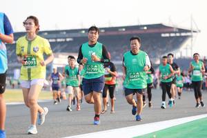 BIB: 0093, 51799, 50459
                            <button type="button" onclick="openModal(10570766)" class="btn btn-primary btn-sm float-right btn-popup" data-toggle="modal" data-target=".modal-high-quality">
                        <i class="fas fa-shopping-cart"></i> Add to Cart
                    </button>
                                            <button type="button" onclick="isThisMe(10570766, true)" class="btn btn-success btn-sm float-right btn-popup btn-isme hidden" data-toggle="tooltip" data-placement="bottom" title="นี่คือรูปของคุณใช่ไหม คลิกที่นี่เพื่อเอาเข้าอัลบั้ม">
                        <i class="fas fa-plus"></i> Add to album
                    </button>
                    <button type="button" onclick="isThisMe(10570766, false)" class="btn btn-warning btn-sm float-right btn-popup btn-isnotme hidden">
                        <i class="fas fa-ban"></i> Remove from album
                    </button>