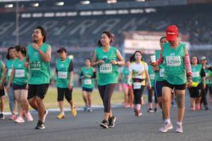 BIB: 52506, 51970, 52805, 50877, 5126
                            <button type="button" onclick="openModal(10571567)" class="btn btn-primary btn-sm float-right btn-popup" data-toggle="modal" data-target=".modal-high-quality">
                        <i class="fas fa-shopping-cart"></i> Add to Cart
                    </button>
                                            <button type="button" onclick="isThisMe(10571567, true)" class="btn btn-success btn-sm float-right btn-popup btn-isme hidden" data-toggle="tooltip" data-placement="bottom" title="นี่คือรูปของคุณใช่ไหม คลิกที่นี่เพื่อเอาเข้าอัลบั้ม">
                        <i class="fas fa-plus"></i> Add to album
                    </button>
                    <button type="button" onclick="isThisMe(10571567, false)" class="btn btn-warning btn-sm float-right btn-popup btn-isnotme hidden">
                        <i class="fas fa-ban"></i> Remove from album
                    </button>