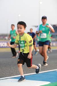 BIB: 080
                            <button type="button" onclick="openModal(10571466)" class="btn btn-primary btn-sm float-right btn-popup" data-toggle="modal" data-target=".modal-high-quality">
                        <i class="fas fa-shopping-cart"></i> Add to Cart
                    </button>
                                            <button type="button" onclick="isThisMe(10571466, true)" class="btn btn-success btn-sm float-right btn-popup btn-isme hidden" data-toggle="tooltip" data-placement="bottom" title="นี่คือรูปของคุณใช่ไหม คลิกที่นี่เพื่อเอาเข้าอัลบั้ม">
                        <i class="fas fa-plus"></i> Add to album
                    </button>
                    <button type="button" onclick="isThisMe(10571466, false)" class="btn btn-warning btn-sm float-right btn-popup btn-isnotme hidden">
                        <i class="fas fa-ban"></i> Remove from album
                    </button>