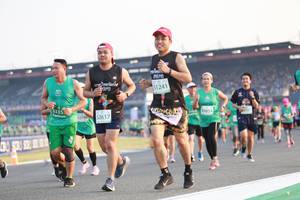 BIB: 200, 1241, 8335, 0854, 52617, 5279, 
                            <button type="button" onclick="openModal(10570931)" class="btn btn-primary btn-sm float-right btn-popup" data-toggle="modal" data-target=".modal-high-quality">
                        <i class="fas fa-shopping-cart"></i> Add to Cart
                    </button>
                                            <button type="button" onclick="isThisMe(10570931, true)" class="btn btn-success btn-sm float-right btn-popup btn-isme hidden" data-toggle="tooltip" data-placement="bottom" title="นี่คือรูปของคุณใช่ไหม คลิกที่นี่เพื่อเอาเข้าอัลบั้ม">
                        <i class="fas fa-plus"></i> Add to album
                    </button>
                    <button type="button" onclick="isThisMe(10570931, false)" class="btn btn-warning btn-sm float-right btn-popup btn-isnotme hidden">
                        <i class="fas fa-ban"></i> Remove from album
                    </button>