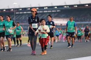 BIB: 50959, 703, 51739
                            <button type="button" onclick="openModal(10570214)" class="btn btn-primary btn-sm float-right btn-popup" data-toggle="modal" data-target=".modal-high-quality">
                        <i class="fas fa-shopping-cart"></i> Add to Cart
                    </button>
                                            <button type="button" onclick="isThisMe(10570214, true)" class="btn btn-success btn-sm float-right btn-popup btn-isme hidden" data-toggle="tooltip" data-placement="bottom" title="นี่คือรูปของคุณใช่ไหม คลิกที่นี่เพื่อเอาเข้าอัลบั้ม">
                        <i class="fas fa-plus"></i> Add to album
                    </button>
                    <button type="button" onclick="isThisMe(10570214, false)" class="btn btn-warning btn-sm float-right btn-popup btn-isnotme hidden">
                        <i class="fas fa-ban"></i> Remove from album
                    </button>