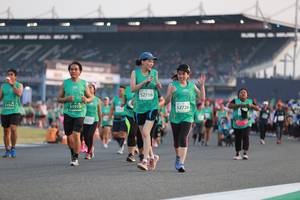 BIB: 52718, 1954, 1919, 52726
                            <button type="button" onclick="openModal(10570184)" class="btn btn-primary btn-sm float-right btn-popup" data-toggle="modal" data-target=".modal-high-quality">
                        <i class="fas fa-shopping-cart"></i> Add to Cart
                    </button>
                                            <button type="button" onclick="isThisMe(10570184, true)" class="btn btn-success btn-sm float-right btn-popup btn-isme hidden" data-toggle="tooltip" data-placement="bottom" title="นี่คือรูปของคุณใช่ไหม คลิกที่นี่เพื่อเอาเข้าอัลบั้ม">
                        <i class="fas fa-plus"></i> Add to album
                    </button>
                    <button type="button" onclick="isThisMe(10570184, false)" class="btn btn-warning btn-sm float-right btn-popup btn-isnotme hidden">
                        <i class="fas fa-ban"></i> Remove from album
                    </button>