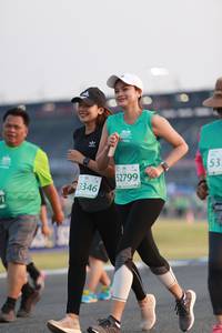 BIB: 52799, 3346
                            <button type="button" onclick="openModal(10571593)" class="btn btn-primary btn-sm float-right btn-popup" data-toggle="modal" data-target=".modal-high-quality">
                        <i class="fas fa-shopping-cart"></i> Add to Cart
                    </button>
                                            <button type="button" onclick="isThisMe(10571593, true)" class="btn btn-success btn-sm float-right btn-popup btn-isme hidden" data-toggle="tooltip" data-placement="bottom" title="นี่คือรูปของคุณใช่ไหม คลิกที่นี่เพื่อเอาเข้าอัลบั้ม">
                        <i class="fas fa-plus"></i> Add to album
                    </button>
                    <button type="button" onclick="isThisMe(10571593, false)" class="btn btn-warning btn-sm float-right btn-popup btn-isnotme hidden">
                        <i class="fas fa-ban"></i> Remove from album
                    </button>