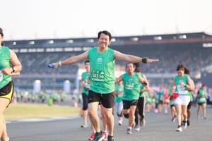 BIB: 50336
                            <button type="button" onclick="openModal(10570833)" class="btn btn-primary btn-sm float-right btn-popup" data-toggle="modal" data-target=".modal-high-quality">
                        <i class="fas fa-shopping-cart"></i> Add to Cart
                    </button>
                                            <button type="button" onclick="isThisMe(10570833, true)" class="btn btn-success btn-sm float-right btn-popup btn-isme hidden" data-toggle="tooltip" data-placement="bottom" title="นี่คือรูปของคุณใช่ไหม คลิกที่นี่เพื่อเอาเข้าอัลบั้ม">
                        <i class="fas fa-plus"></i> Add to album
                    </button>
                    <button type="button" onclick="isThisMe(10570833, false)" class="btn btn-warning btn-sm float-right btn-popup btn-isnotme hidden">
                        <i class="fas fa-ban"></i> Remove from album
                    </button>