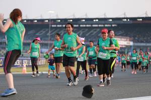 BIB: 5191, 52634, 2212
                            <button type="button" onclick="openModal(10570190)" class="btn btn-primary btn-sm float-right btn-popup" data-toggle="modal" data-target=".modal-high-quality">
                        <i class="fas fa-shopping-cart"></i> Add to Cart
                    </button>
                                            <button type="button" onclick="isThisMe(10570190, true)" class="btn btn-success btn-sm float-right btn-popup btn-isme hidden" data-toggle="tooltip" data-placement="bottom" title="นี่คือรูปของคุณใช่ไหม คลิกที่นี่เพื่อเอาเข้าอัลบั้ม">
                        <i class="fas fa-plus"></i> Add to album
                    </button>
                    <button type="button" onclick="isThisMe(10570190, false)" class="btn btn-warning btn-sm float-right btn-popup btn-isnotme hidden">
                        <i class="fas fa-ban"></i> Remove from album
                    </button>