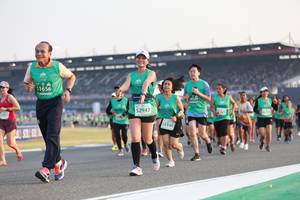 BIB: 1656, 52947, 3140
                            <button type="button" onclick="openModal(10571013)" class="btn btn-primary btn-sm float-right btn-popup" data-toggle="modal" data-target=".modal-high-quality">
                        <i class="fas fa-shopping-cart"></i> Add to Cart
                    </button>
                                            <button type="button" onclick="isThisMe(10571013, true)" class="btn btn-success btn-sm float-right btn-popup btn-isme hidden" data-toggle="tooltip" data-placement="bottom" title="นี่คือรูปของคุณใช่ไหม คลิกที่นี่เพื่อเอาเข้าอัลบั้ม">
                        <i class="fas fa-plus"></i> Add to album
                    </button>
                    <button type="button" onclick="isThisMe(10571013, false)" class="btn btn-warning btn-sm float-right btn-popup btn-isnotme hidden">
                        <i class="fas fa-ban"></i> Remove from album
                    </button>