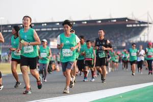 BIB: 52887, 52540, 1522, 1912, 
                            <button type="button" onclick="openModal(10571026)" class="btn btn-primary btn-sm float-right btn-popup" data-toggle="modal" data-target=".modal-high-quality">
                        <i class="fas fa-shopping-cart"></i> Add to Cart
                    </button>
                                            <button type="button" onclick="isThisMe(10571026, true)" class="btn btn-success btn-sm float-right btn-popup btn-isme hidden" data-toggle="tooltip" data-placement="bottom" title="นี่คือรูปของคุณใช่ไหม คลิกที่นี่เพื่อเอาเข้าอัลบั้ม">
                        <i class="fas fa-plus"></i> Add to album
                    </button>
                    <button type="button" onclick="isThisMe(10571026, false)" class="btn btn-warning btn-sm float-right btn-popup btn-isnotme hidden">
                        <i class="fas fa-ban"></i> Remove from album
                    </button>