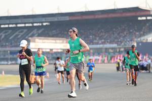 BIB: 0618, 042
                            <button type="button" onclick="openModal(10558002)" class="btn btn-primary btn-sm float-right btn-popup" data-toggle="modal" data-target=".modal-high-quality">
                        <i class="fas fa-shopping-cart"></i> Add to Cart
                    </button>
                                            <button type="button" onclick="isThisMe(10558002, true)" class="btn btn-success btn-sm float-right btn-popup btn-isme hidden" data-toggle="tooltip" data-placement="bottom" title="นี่คือรูปของคุณใช่ไหม คลิกที่นี่เพื่อเอาเข้าอัลบั้ม">
                        <i class="fas fa-plus"></i> Add to album
                    </button>
                    <button type="button" onclick="isThisMe(10558002, false)" class="btn btn-warning btn-sm float-right btn-popup btn-isnotme hidden">
                        <i class="fas fa-ban"></i> Remove from album
                    </button>