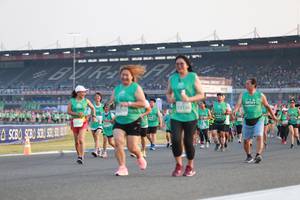 BIB: 5336, 5253
                            <button type="button" onclick="openModal(10569978)" class="btn btn-primary btn-sm float-right btn-popup" data-toggle="modal" data-target=".modal-high-quality">
                        <i class="fas fa-shopping-cart"></i> Add to Cart
                    </button>
                                            <button type="button" onclick="isThisMe(10569978, true)" class="btn btn-success btn-sm float-right btn-popup btn-isme hidden" data-toggle="tooltip" data-placement="bottom" title="นี่คือรูปของคุณใช่ไหม คลิกที่นี่เพื่อเอาเข้าอัลบั้ม">
                        <i class="fas fa-plus"></i> Add to album
                    </button>
                    <button type="button" onclick="isThisMe(10569978, false)" class="btn btn-warning btn-sm float-right btn-popup btn-isnotme hidden">
                        <i class="fas fa-ban"></i> Remove from album
                    </button>