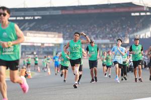 BIB: 1609, 51762
                            <button type="button" onclick="openModal(10570678)" class="btn btn-primary btn-sm float-right btn-popup" data-toggle="modal" data-target=".modal-high-quality">
                        <i class="fas fa-shopping-cart"></i> Add to Cart
                    </button>
                                            <button type="button" onclick="isThisMe(10570678, true)" class="btn btn-success btn-sm float-right btn-popup btn-isme hidden" data-toggle="tooltip" data-placement="bottom" title="นี่คือรูปของคุณใช่ไหม คลิกที่นี่เพื่อเอาเข้าอัลบั้ม">
                        <i class="fas fa-plus"></i> Add to album
                    </button>
                    <button type="button" onclick="isThisMe(10570678, false)" class="btn btn-warning btn-sm float-right btn-popup btn-isnotme hidden">
                        <i class="fas fa-ban"></i> Remove from album
                    </button>