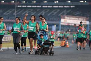 BIB: 5134, 50709, 1130
                            <button type="button" onclick="openModal(10570204)" class="btn btn-primary btn-sm float-right btn-popup" data-toggle="modal" data-target=".modal-high-quality">
                        <i class="fas fa-shopping-cart"></i> Add to Cart
                    </button>
                                            <button type="button" onclick="isThisMe(10570204, true)" class="btn btn-success btn-sm float-right btn-popup btn-isme hidden" data-toggle="tooltip" data-placement="bottom" title="นี่คือรูปของคุณใช่ไหม คลิกที่นี่เพื่อเอาเข้าอัลบั้ม">
                        <i class="fas fa-plus"></i> Add to album
                    </button>
                    <button type="button" onclick="isThisMe(10570204, false)" class="btn btn-warning btn-sm float-right btn-popup btn-isnotme hidden">
                        <i class="fas fa-ban"></i> Remove from album
                    </button>