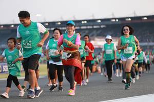 BIB: 50362, 52406, 531, 0049
                            <button type="button" onclick="openModal(10570146)" class="btn btn-primary btn-sm float-right btn-popup" data-toggle="modal" data-target=".modal-high-quality">
                        <i class="fas fa-shopping-cart"></i> Add to Cart
                    </button>
                                            <button type="button" onclick="isThisMe(10570146, true)" class="btn btn-success btn-sm float-right btn-popup btn-isme hidden" data-toggle="tooltip" data-placement="bottom" title="นี่คือรูปของคุณใช่ไหม คลิกที่นี่เพื่อเอาเข้าอัลบั้ม">
                        <i class="fas fa-plus"></i> Add to album
                    </button>
                    <button type="button" onclick="isThisMe(10570146, false)" class="btn btn-warning btn-sm float-right btn-popup btn-isnotme hidden">
                        <i class="fas fa-ban"></i> Remove from album
                    </button>