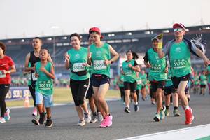 BIB: 53146, 50776, 51731, 51668, 50011
                            <button type="button" onclick="openModal(10571061)" class="btn btn-primary btn-sm float-right btn-popup" data-toggle="modal" data-target=".modal-high-quality">
                        <i class="fas fa-shopping-cart"></i> Add to Cart
                    </button>
                                            <button type="button" onclick="isThisMe(10571061, true)" class="btn btn-success btn-sm float-right btn-popup btn-isme hidden" data-toggle="tooltip" data-placement="bottom" title="นี่คือรูปของคุณใช่ไหม คลิกที่นี่เพื่อเอาเข้าอัลบั้ม">
                        <i class="fas fa-plus"></i> Add to album
                    </button>
                    <button type="button" onclick="isThisMe(10571061, false)" class="btn btn-warning btn-sm float-right btn-popup btn-isnotme hidden">
                        <i class="fas fa-ban"></i> Remove from album
                    </button>