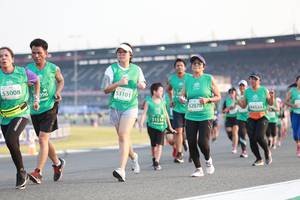 BIB: 53101, 53008, 096, 528781, 3124, 1514
                            <button type="button" onclick="openModal(10570823)" class="btn btn-primary btn-sm float-right btn-popup" data-toggle="modal" data-target=".modal-high-quality">
                        <i class="fas fa-shopping-cart"></i> Add to Cart
                    </button>
                                            <button type="button" onclick="isThisMe(10570823, true)" class="btn btn-success btn-sm float-right btn-popup btn-isme hidden" data-toggle="tooltip" data-placement="bottom" title="นี่คือรูปของคุณใช่ไหม คลิกที่นี่เพื่อเอาเข้าอัลบั้ม">
                        <i class="fas fa-plus"></i> Add to album
                    </button>
                    <button type="button" onclick="isThisMe(10570823, false)" class="btn btn-warning btn-sm float-right btn-popup btn-isnotme hidden">
                        <i class="fas fa-ban"></i> Remove from album
                    </button>