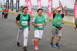 BIB: 5031, 80855, 857
                            <button type="button" onclick="openModal(10570391)" class="btn btn-primary btn-sm float-right btn-popup" data-toggle="modal" data-target=".modal-high-quality">
                        <i class="fas fa-shopping-cart"></i> Add to Cart
                    </button>
                                            <button type="button" onclick="isThisMe(10570391, true)" class="btn btn-success btn-sm float-right btn-popup btn-isme hidden" data-toggle="tooltip" data-placement="bottom" title="นี่คือรูปของคุณใช่ไหม คลิกที่นี่เพื่อเอาเข้าอัลบั้ม">
                        <i class="fas fa-plus"></i> Add to album
                    </button>
                    <button type="button" onclick="isThisMe(10570391, false)" class="btn btn-warning btn-sm float-right btn-popup btn-isnotme hidden">
                        <i class="fas fa-ban"></i> Remove from album
                    </button>