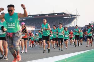 BIB: 50350, 1556, 52761
                            <button type="button" onclick="openModal(10571085)" class="btn btn-primary btn-sm float-right btn-popup" data-toggle="modal" data-target=".modal-high-quality">
                        <i class="fas fa-shopping-cart"></i> Add to Cart
                    </button>
                                            <button type="button" onclick="isThisMe(10571085, true)" class="btn btn-success btn-sm float-right btn-popup btn-isme hidden" data-toggle="tooltip" data-placement="bottom" title="นี่คือรูปของคุณใช่ไหม คลิกที่นี่เพื่อเอาเข้าอัลบั้ม">
                        <i class="fas fa-plus"></i> Add to album
                    </button>
                    <button type="button" onclick="isThisMe(10571085, false)" class="btn btn-warning btn-sm float-right btn-popup btn-isnotme hidden">
                        <i class="fas fa-ban"></i> Remove from album
                    </button>