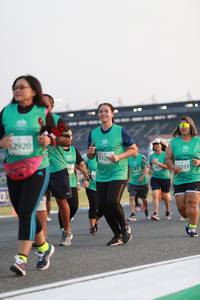 BIB: 2920, 5129, 2333
                            <button type="button" onclick="openModal(10570104)" class="btn btn-primary btn-sm float-right btn-popup" data-toggle="modal" data-target=".modal-high-quality">
                        <i class="fas fa-shopping-cart"></i> Add to Cart
                    </button>
                                            <button type="button" onclick="isThisMe(10570104, true)" class="btn btn-success btn-sm float-right btn-popup btn-isme hidden" data-toggle="tooltip" data-placement="bottom" title="นี่คือรูปของคุณใช่ไหม คลิกที่นี่เพื่อเอาเข้าอัลบั้ม">
                        <i class="fas fa-plus"></i> Add to album
                    </button>
                    <button type="button" onclick="isThisMe(10570104, false)" class="btn btn-warning btn-sm float-right btn-popup btn-isnotme hidden">
                        <i class="fas fa-ban"></i> Remove from album
                    </button>