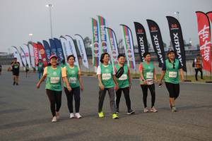 BIB: 53269, 52795, 526
                            <button type="button" onclick="openModal(10572096)" class="btn btn-primary btn-sm float-right btn-popup" data-toggle="modal" data-target=".modal-high-quality">
                        <i class="fas fa-shopping-cart"></i> Add to Cart
                    </button>
                                            <button type="button" onclick="isThisMe(10572096, true)" class="btn btn-success btn-sm float-right btn-popup btn-isme hidden" data-toggle="tooltip" data-placement="bottom" title="นี่คือรูปของคุณใช่ไหม คลิกที่นี่เพื่อเอาเข้าอัลบั้ม">
                        <i class="fas fa-plus"></i> Add to album
                    </button>
                    <button type="button" onclick="isThisMe(10572096, false)" class="btn btn-warning btn-sm float-right btn-popup btn-isnotme hidden">
                        <i class="fas fa-ban"></i> Remove from album
                    </button>