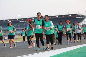 BIB: 52919
                            <button type="button" onclick="openModal(10570110)" class="btn btn-primary btn-sm float-right btn-popup" data-toggle="modal" data-target=".modal-high-quality">
                        <i class="fas fa-shopping-cart"></i> Add to Cart
                    </button>
                                            <button type="button" onclick="isThisMe(10570110, true)" class="btn btn-success btn-sm float-right btn-popup btn-isme hidden" data-toggle="tooltip" data-placement="bottom" title="นี่คือรูปของคุณใช่ไหม คลิกที่นี่เพื่อเอาเข้าอัลบั้ม">
                        <i class="fas fa-plus"></i> Add to album
                    </button>
                    <button type="button" onclick="isThisMe(10570110, false)" class="btn btn-warning btn-sm float-right btn-popup btn-isnotme hidden">
                        <i class="fas fa-ban"></i> Remove from album
                    </button>