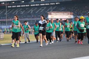 BIB: 5326, 52245, 8024
                            <button type="button" onclick="openModal(10569842)" class="btn btn-primary btn-sm float-right btn-popup" data-toggle="modal" data-target=".modal-high-quality">
                        <i class="fas fa-shopping-cart"></i> Add to Cart
                    </button>
                                            <button type="button" onclick="isThisMe(10569842, true)" class="btn btn-success btn-sm float-right btn-popup btn-isme hidden" data-toggle="tooltip" data-placement="bottom" title="นี่คือรูปของคุณใช่ไหม คลิกที่นี่เพื่อเอาเข้าอัลบั้ม">
                        <i class="fas fa-plus"></i> Add to album
                    </button>
                    <button type="button" onclick="isThisMe(10569842, false)" class="btn btn-warning btn-sm float-right btn-popup btn-isnotme hidden">
                        <i class="fas fa-ban"></i> Remove from album
                    </button>