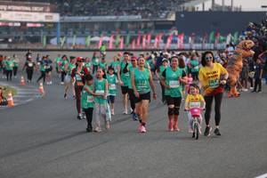 BIB: 152, 53114, 50299, 50501
                            <button type="button" onclick="openModal(10570234)" class="btn btn-primary btn-sm float-right btn-popup" data-toggle="modal" data-target=".modal-high-quality">
                        <i class="fas fa-shopping-cart"></i> Add to Cart
                    </button>
                                            <button type="button" onclick="isThisMe(10570234, true)" class="btn btn-success btn-sm float-right btn-popup btn-isme hidden" data-toggle="tooltip" data-placement="bottom" title="นี่คือรูปของคุณใช่ไหม คลิกที่นี่เพื่อเอาเข้าอัลบั้ม">
                        <i class="fas fa-plus"></i> Add to album
                    </button>
                    <button type="button" onclick="isThisMe(10570234, false)" class="btn btn-warning btn-sm float-right btn-popup btn-isnotme hidden">
                        <i class="fas fa-ban"></i> Remove from album
                    </button>