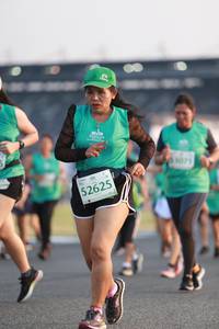 BIB: 3071, 52625
                            <button type="button" onclick="openModal(10569769)" class="btn btn-primary btn-sm float-right btn-popup" data-toggle="modal" data-target=".modal-high-quality">
                        <i class="fas fa-shopping-cart"></i> Add to Cart
                    </button>
                                            <button type="button" onclick="isThisMe(10569769, true)" class="btn btn-success btn-sm float-right btn-popup btn-isme hidden" data-toggle="tooltip" data-placement="bottom" title="นี่คือรูปของคุณใช่ไหม คลิกที่นี่เพื่อเอาเข้าอัลบั้ม">
                        <i class="fas fa-plus"></i> Add to album
                    </button>
                    <button type="button" onclick="isThisMe(10569769, false)" class="btn btn-warning btn-sm float-right btn-popup btn-isnotme hidden">
                        <i class="fas fa-ban"></i> Remove from album
                    </button>