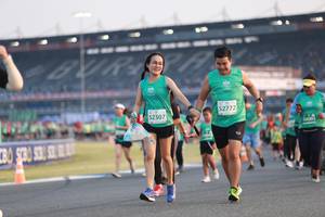 BIB: 52772, 52307, 50003
                            <button type="button" onclick="openModal(10571438)" class="btn btn-primary btn-sm float-right btn-popup" data-toggle="modal" data-target=".modal-high-quality">
                        <i class="fas fa-shopping-cart"></i> Add to Cart
                    </button>
                                            <button type="button" onclick="isThisMe(10571438, true)" class="btn btn-success btn-sm float-right btn-popup btn-isme hidden" data-toggle="tooltip" data-placement="bottom" title="นี่คือรูปของคุณใช่ไหม คลิกที่นี่เพื่อเอาเข้าอัลบั้ม">
                        <i class="fas fa-plus"></i> Add to album
                    </button>
                    <button type="button" onclick="isThisMe(10571438, false)" class="btn btn-warning btn-sm float-right btn-popup btn-isnotme hidden">
                        <i class="fas fa-ban"></i> Remove from album
                    </button>