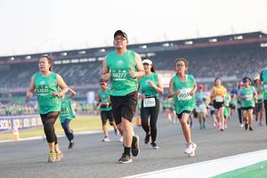 BIB: 50277, 52020, 2789
                            <button type="button" onclick="openModal(10570879)" class="btn btn-primary btn-sm float-right btn-popup" data-toggle="modal" data-target=".modal-high-quality">
                        <i class="fas fa-shopping-cart"></i> Add to Cart
                    </button>
                                            <button type="button" onclick="isThisMe(10570879, true)" class="btn btn-success btn-sm float-right btn-popup btn-isme hidden" data-toggle="tooltip" data-placement="bottom" title="นี่คือรูปของคุณใช่ไหม คลิกที่นี่เพื่อเอาเข้าอัลบั้ม">
                        <i class="fas fa-plus"></i> Add to album
                    </button>
                    <button type="button" onclick="isThisMe(10570879, false)" class="btn btn-warning btn-sm float-right btn-popup btn-isnotme hidden">
                        <i class="fas fa-ban"></i> Remove from album
                    </button>