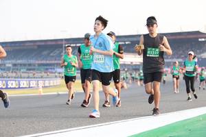 BIB: 83359, 51984, 52453, 0117
                            <button type="button" onclick="openModal(10570681)" class="btn btn-primary btn-sm float-right btn-popup" data-toggle="modal" data-target=".modal-high-quality">
                        <i class="fas fa-shopping-cart"></i> Add to Cart
                    </button>
                                            <button type="button" onclick="isThisMe(10570681, true)" class="btn btn-success btn-sm float-right btn-popup btn-isme hidden" data-toggle="tooltip" data-placement="bottom" title="นี่คือรูปของคุณใช่ไหม คลิกที่นี่เพื่อเอาเข้าอัลบั้ม">
                        <i class="fas fa-plus"></i> Add to album
                    </button>
                    <button type="button" onclick="isThisMe(10570681, false)" class="btn btn-warning btn-sm float-right btn-popup btn-isnotme hidden">
                        <i class="fas fa-ban"></i> Remove from album
                    </button>