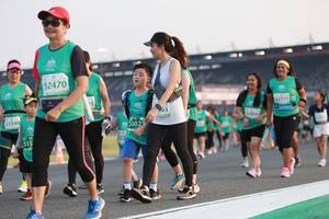 BIB: 52470, 52771, 52806, 51148, 50023, 322, 515
                            <button type="button" onclick="openModal(10570117)" class="btn btn-primary btn-sm float-right btn-popup" data-toggle="modal" data-target=".modal-high-quality">
                        <i class="fas fa-shopping-cart"></i> Add to Cart
                    </button>
                                            <button type="button" onclick="isThisMe(10570117, true)" class="btn btn-success btn-sm float-right btn-popup btn-isme hidden" data-toggle="tooltip" data-placement="bottom" title="นี่คือรูปของคุณใช่ไหม คลิกที่นี่เพื่อเอาเข้าอัลบั้ม">
                        <i class="fas fa-plus"></i> Add to album
                    </button>
                    <button type="button" onclick="isThisMe(10570117, false)" class="btn btn-warning btn-sm float-right btn-popup btn-isnotme hidden">
                        <i class="fas fa-ban"></i> Remove from album
                    </button>