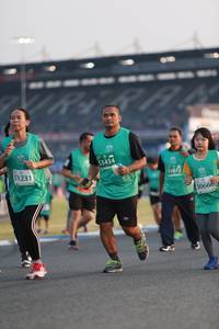 BIB: 53434, 1231, 1872, 50666
                            <button type="button" onclick="openModal(10569914)" class="btn btn-primary btn-sm float-right btn-popup" data-toggle="modal" data-target=".modal-high-quality">
                        <i class="fas fa-shopping-cart"></i> Add to Cart
                    </button>
                                            <button type="button" onclick="isThisMe(10569914, true)" class="btn btn-success btn-sm float-right btn-popup btn-isme hidden" data-toggle="tooltip" data-placement="bottom" title="นี่คือรูปของคุณใช่ไหม คลิกที่นี่เพื่อเอาเข้าอัลบั้ม">
                        <i class="fas fa-plus"></i> Add to album
                    </button>
                    <button type="button" onclick="isThisMe(10569914, false)" class="btn btn-warning btn-sm float-right btn-popup btn-isnotme hidden">
                        <i class="fas fa-ban"></i> Remove from album
                    </button>