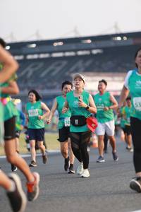 BIB: 2010191
                            <button type="button" onclick="openModal(10569795)" class="btn btn-primary btn-sm float-right btn-popup" data-toggle="modal" data-target=".modal-high-quality">
                        <i class="fas fa-shopping-cart"></i> Add to Cart
                    </button>
                                            <button type="button" onclick="isThisMe(10569795, true)" class="btn btn-success btn-sm float-right btn-popup btn-isme hidden" data-toggle="tooltip" data-placement="bottom" title="นี่คือรูปของคุณใช่ไหม คลิกที่นี่เพื่อเอาเข้าอัลบั้ม">
                        <i class="fas fa-plus"></i> Add to album
                    </button>
                    <button type="button" onclick="isThisMe(10569795, false)" class="btn btn-warning btn-sm float-right btn-popup btn-isnotme hidden">
                        <i class="fas fa-ban"></i> Remove from album
                    </button>