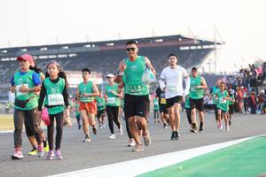 BIB: 50705, 50108, 50554
                            <button type="button" onclick="openModal(10570874)" class="btn btn-primary btn-sm float-right btn-popup" data-toggle="modal" data-target=".modal-high-quality">
                        <i class="fas fa-shopping-cart"></i> Add to Cart
                    </button>
                                            <button type="button" onclick="isThisMe(10570874, true)" class="btn btn-success btn-sm float-right btn-popup btn-isme hidden" data-toggle="tooltip" data-placement="bottom" title="นี่คือรูปของคุณใช่ไหม คลิกที่นี่เพื่อเอาเข้าอัลบั้ม">
                        <i class="fas fa-plus"></i> Add to album
                    </button>
                    <button type="button" onclick="isThisMe(10570874, false)" class="btn btn-warning btn-sm float-right btn-popup btn-isnotme hidden">
                        <i class="fas fa-ban"></i> Remove from album
                    </button>