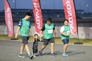 BIB: 5202, 53303, 
                            <button type="button" onclick="openModal(10572257)" class="btn btn-primary btn-sm float-right btn-popup" data-toggle="modal" data-target=".modal-high-quality">
                        <i class="fas fa-shopping-cart"></i> Add to Cart
                    </button>
                                            <button type="button" onclick="isThisMe(10572257, true)" class="btn btn-success btn-sm float-right btn-popup btn-isme hidden" data-toggle="tooltip" data-placement="bottom" title="นี่คือรูปของคุณใช่ไหม คลิกที่นี่เพื่อเอาเข้าอัลบั้ม">
                        <i class="fas fa-plus"></i> Add to album
                    </button>
                    <button type="button" onclick="isThisMe(10572257, false)" class="btn btn-warning btn-sm float-right btn-popup btn-isnotme hidden">
                        <i class="fas fa-ban"></i> Remove from album
                    </button>