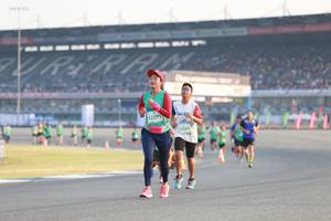 BIB: 52295, 52389
                            <button type="button" onclick="openModal(10559486)" class="btn btn-primary btn-sm float-right btn-popup" data-toggle="modal" data-target=".modal-high-quality">
                        <i class="fas fa-shopping-cart"></i> Add to Cart
                    </button>
                                            <button type="button" onclick="isThisMe(10559486, true)" class="btn btn-success btn-sm float-right btn-popup btn-isme hidden" data-toggle="tooltip" data-placement="bottom" title="นี่คือรูปของคุณใช่ไหม คลิกที่นี่เพื่อเอาเข้าอัลบั้ม">
                        <i class="fas fa-plus"></i> Add to album
                    </button>
                    <button type="button" onclick="isThisMe(10559486, false)" class="btn btn-warning btn-sm float-right btn-popup btn-isnotme hidden">
                        <i class="fas fa-ban"></i> Remove from album
                    </button>