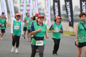 BIB: 53015, 50128, 53203
                            <button type="button" onclick="openModal(10571892)" class="btn btn-primary btn-sm float-right btn-popup" data-toggle="modal" data-target=".modal-high-quality">
                        <i class="fas fa-shopping-cart"></i> Add to Cart
                    </button>
                                            <button type="button" onclick="isThisMe(10571892, true)" class="btn btn-success btn-sm float-right btn-popup btn-isme hidden" data-toggle="tooltip" data-placement="bottom" title="นี่คือรูปของคุณใช่ไหม คลิกที่นี่เพื่อเอาเข้าอัลบั้ม">
                        <i class="fas fa-plus"></i> Add to album
                    </button>
                    <button type="button" onclick="isThisMe(10571892, false)" class="btn btn-warning btn-sm float-right btn-popup btn-isnotme hidden">
                        <i class="fas fa-ban"></i> Remove from album
                    </button>